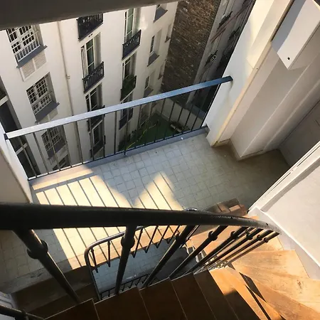 Petite Attique - Avec Vue Sur La Tour Eiffel Apartment Paris