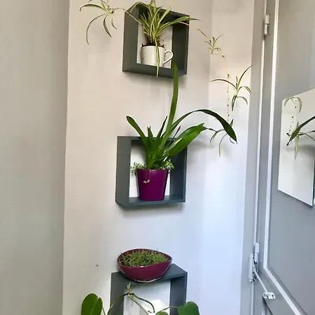 Apartament Petite Attique - Avec Vue Sur La Tour Eiffel Paryż