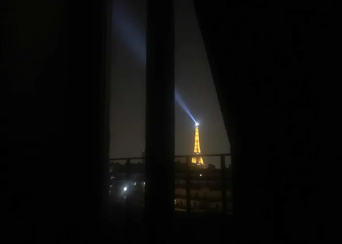 Petite Attique - Avec Vue Sur La Tour Eiffel