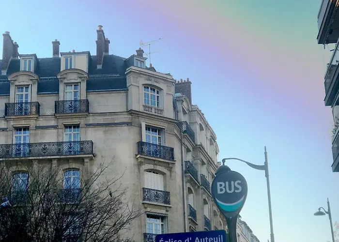 Appartamento Petite Attique - Avec Vue Sur La Tour Eiffel *